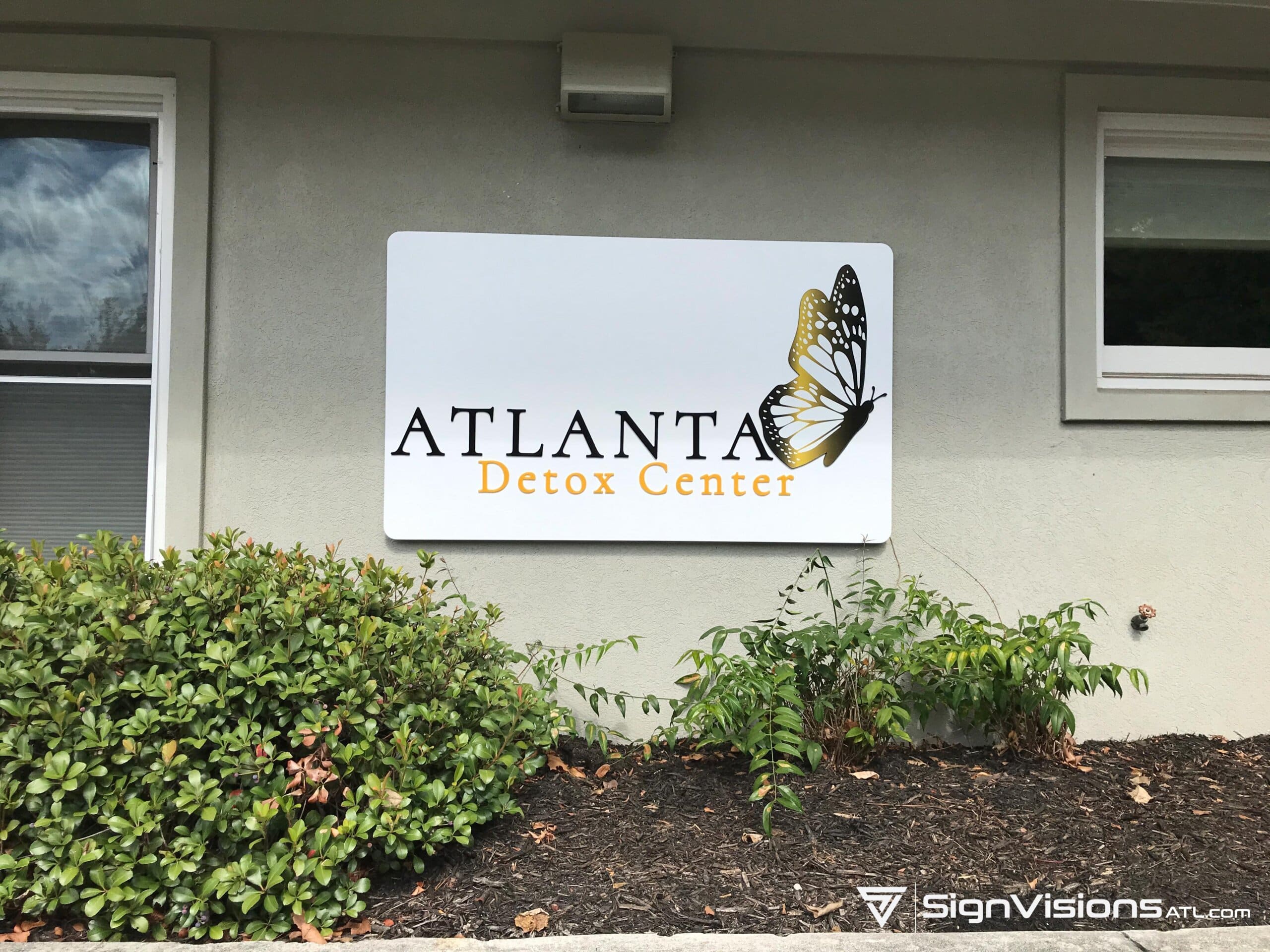 Building Wall Logo signs in Riverdale GA
